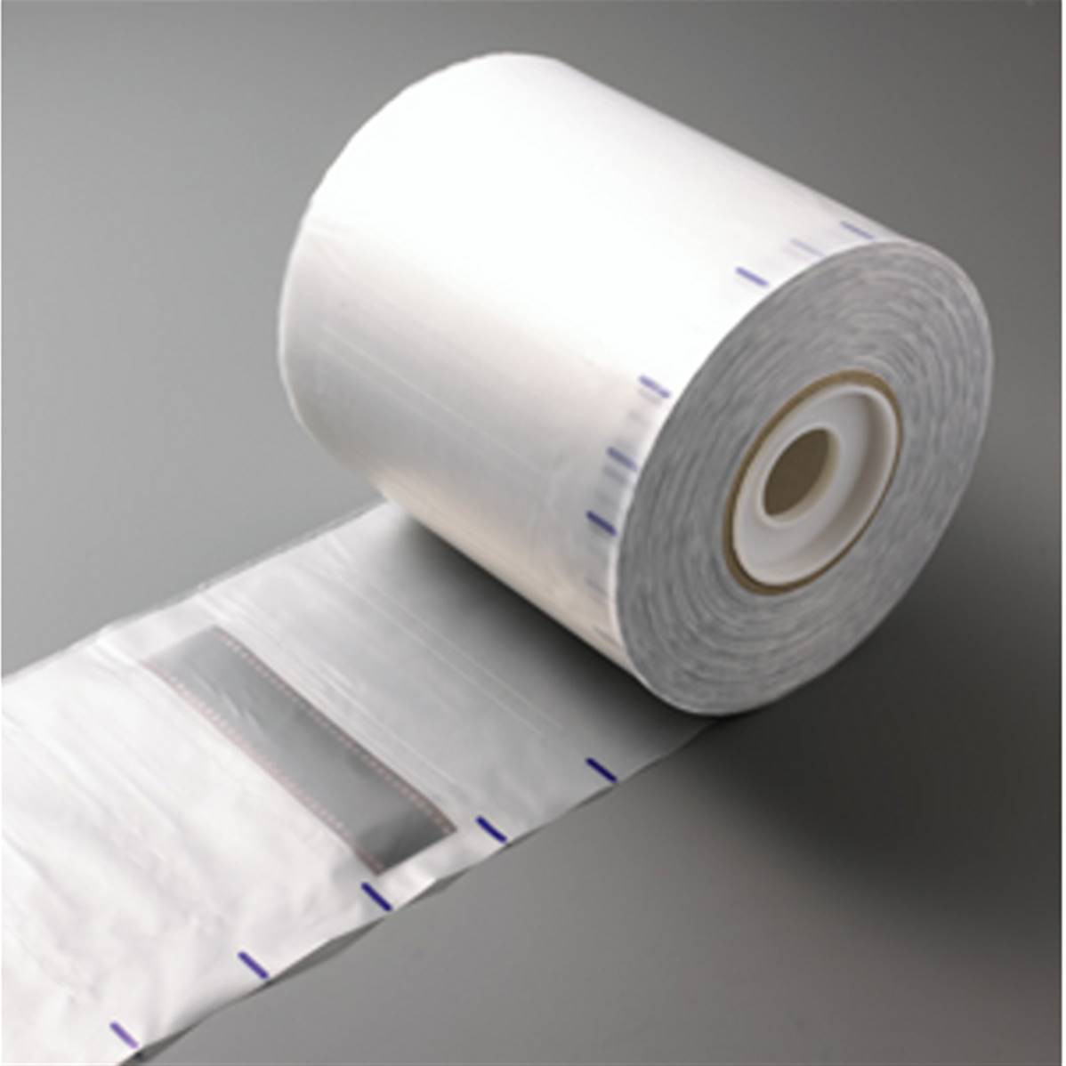 Sleever Noir Mat non perforé 135/4 VUES - 2 rouleaux de 300 mètres